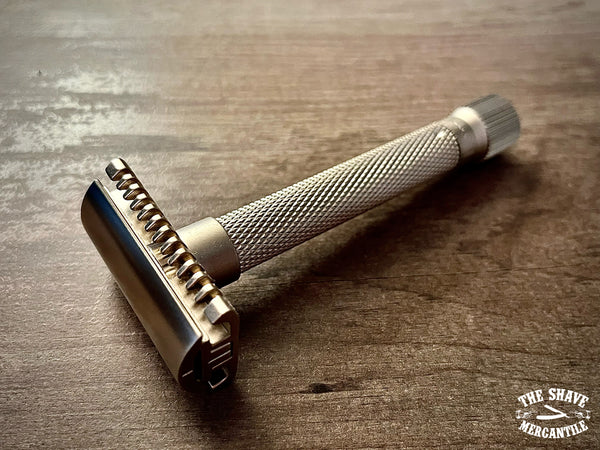 PARKER VARIANT (OC) ADJUSTABLE SAFETY RAZOR - OPEN COMB - SATIN CHROME